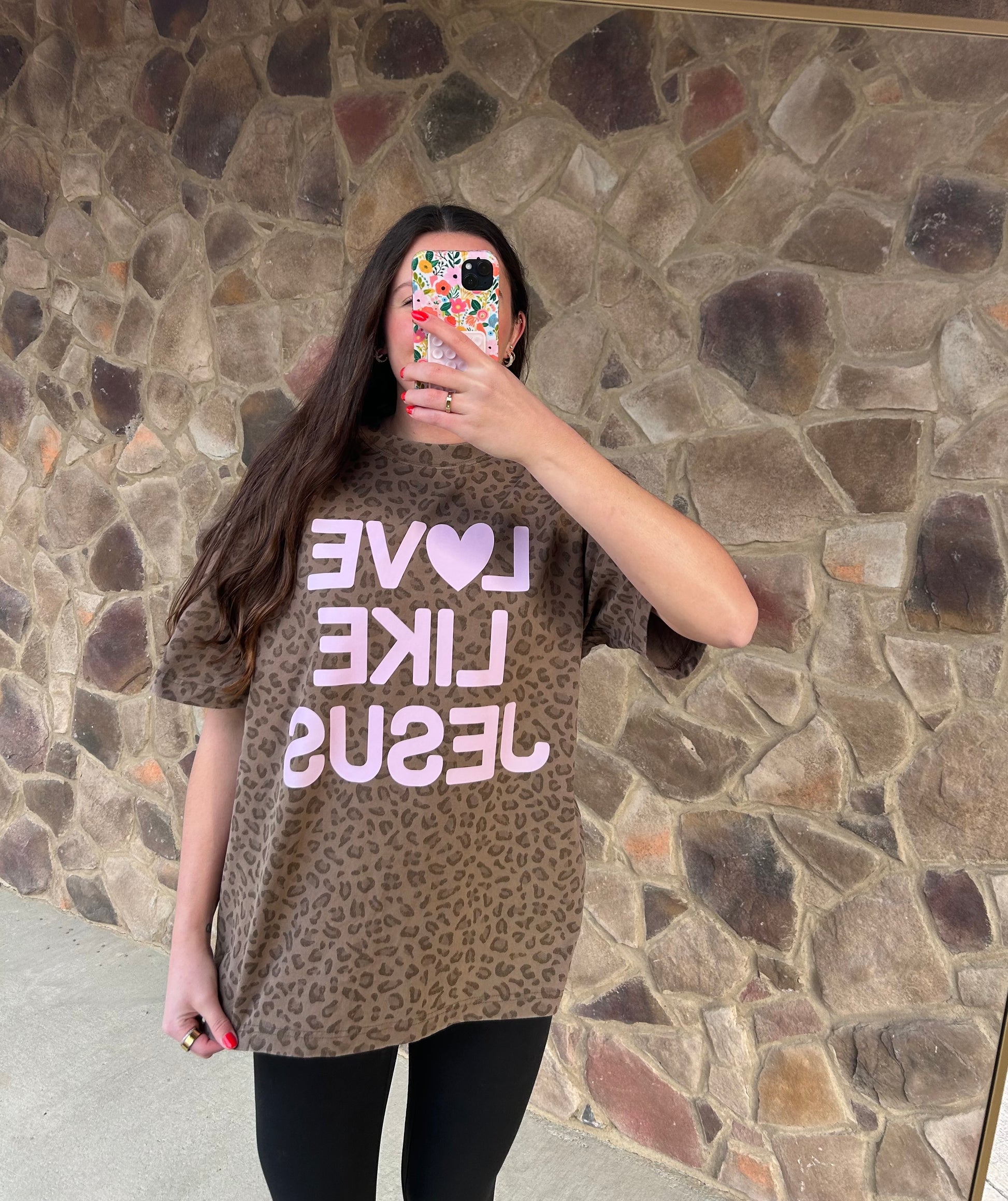 Love Like Jesus Christian graphic tee for women – Sixteen Fifteen Collective