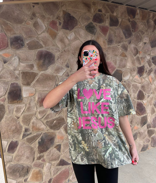 LOVE LIKE JESUS vintage wood camo tee