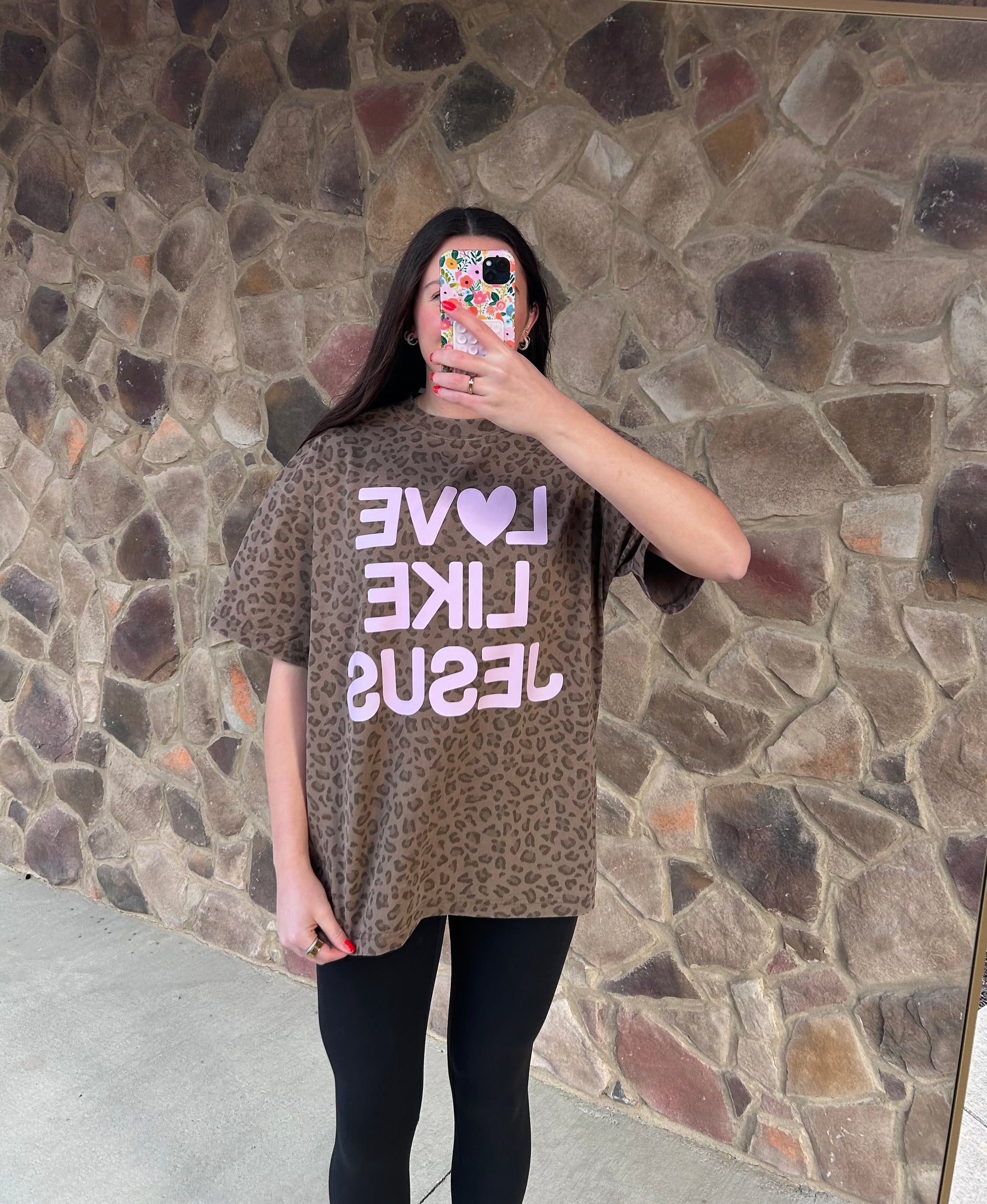 Love Like Jesus Christian graphic tee for women – Sixteen Fifteen Collective