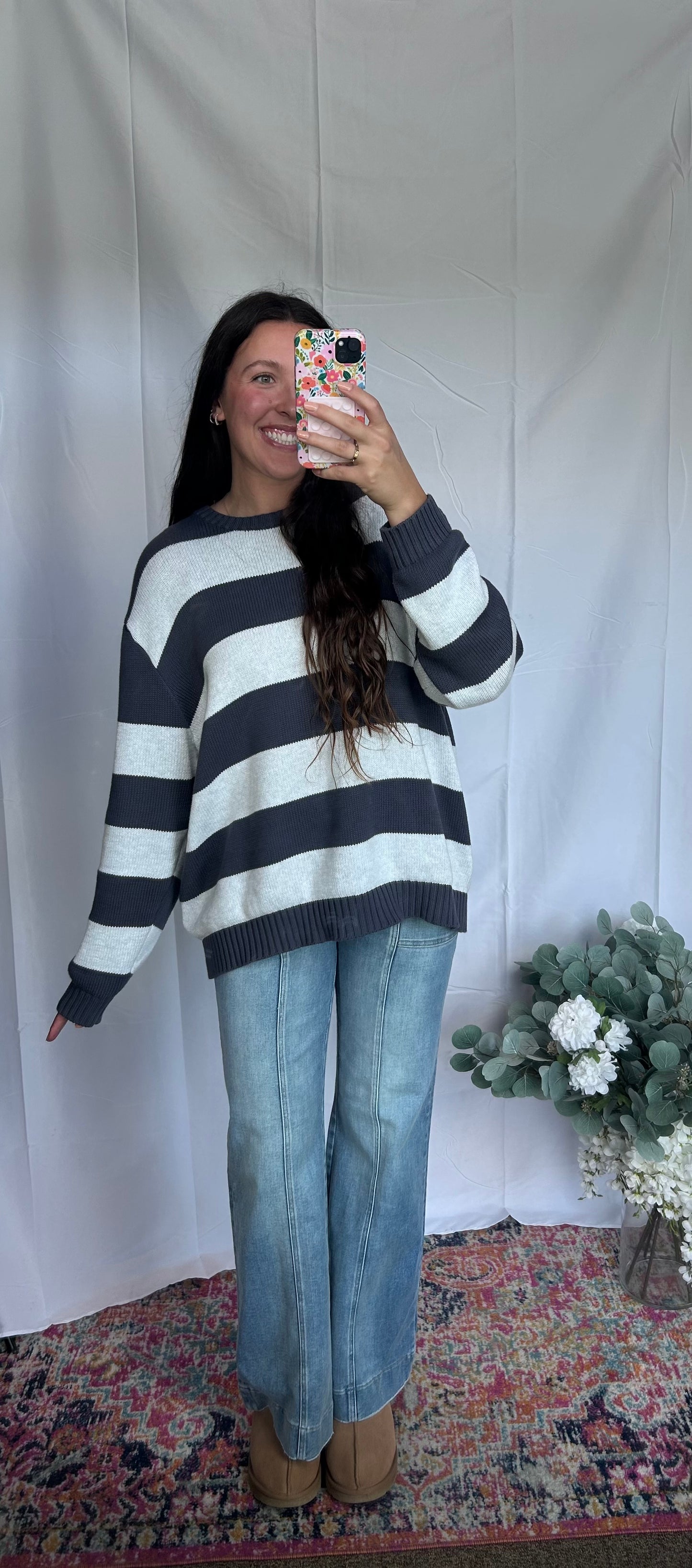 Everyday comfort flare jeans, 33 inch inseam