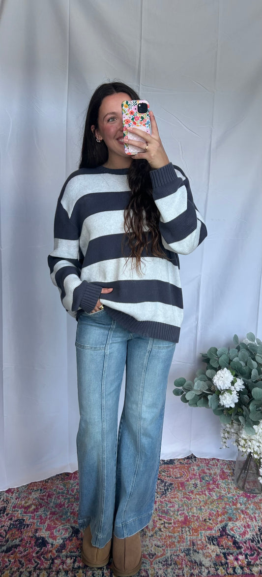 Everyday comfort flare jeans, 33 inch inseam